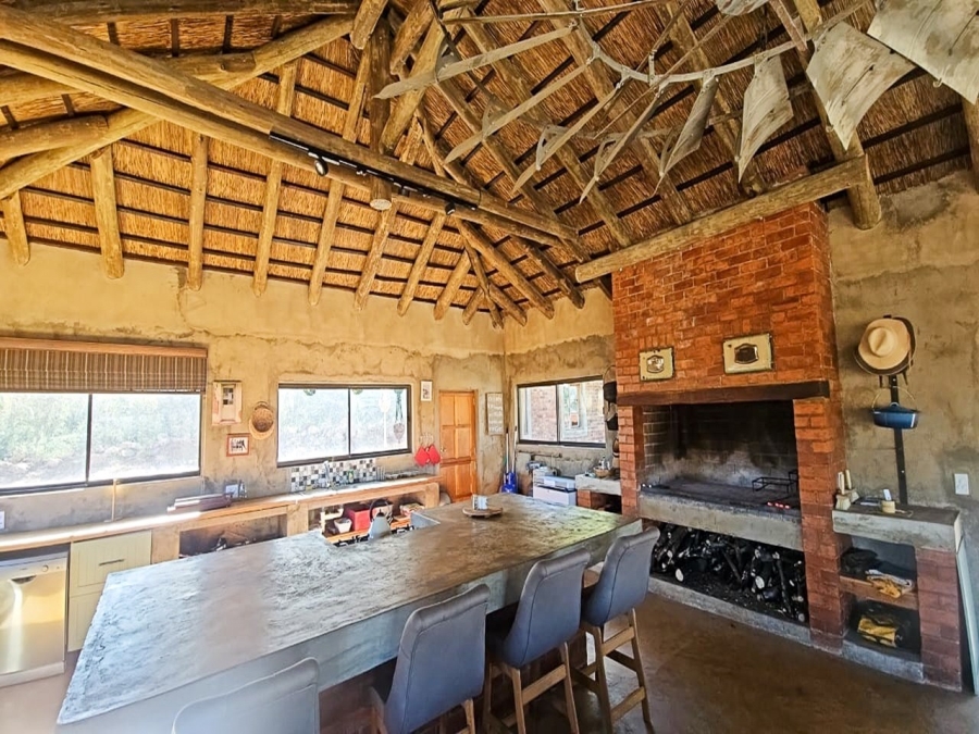 6 Bedroom Property for Sale in Parys Free State